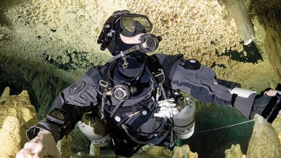 Drysuits in Cave Diving